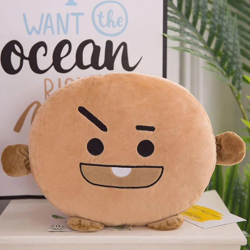 Coussin Peluche Shooky BT21 30cm — Biscuit Kawaii de Suga
